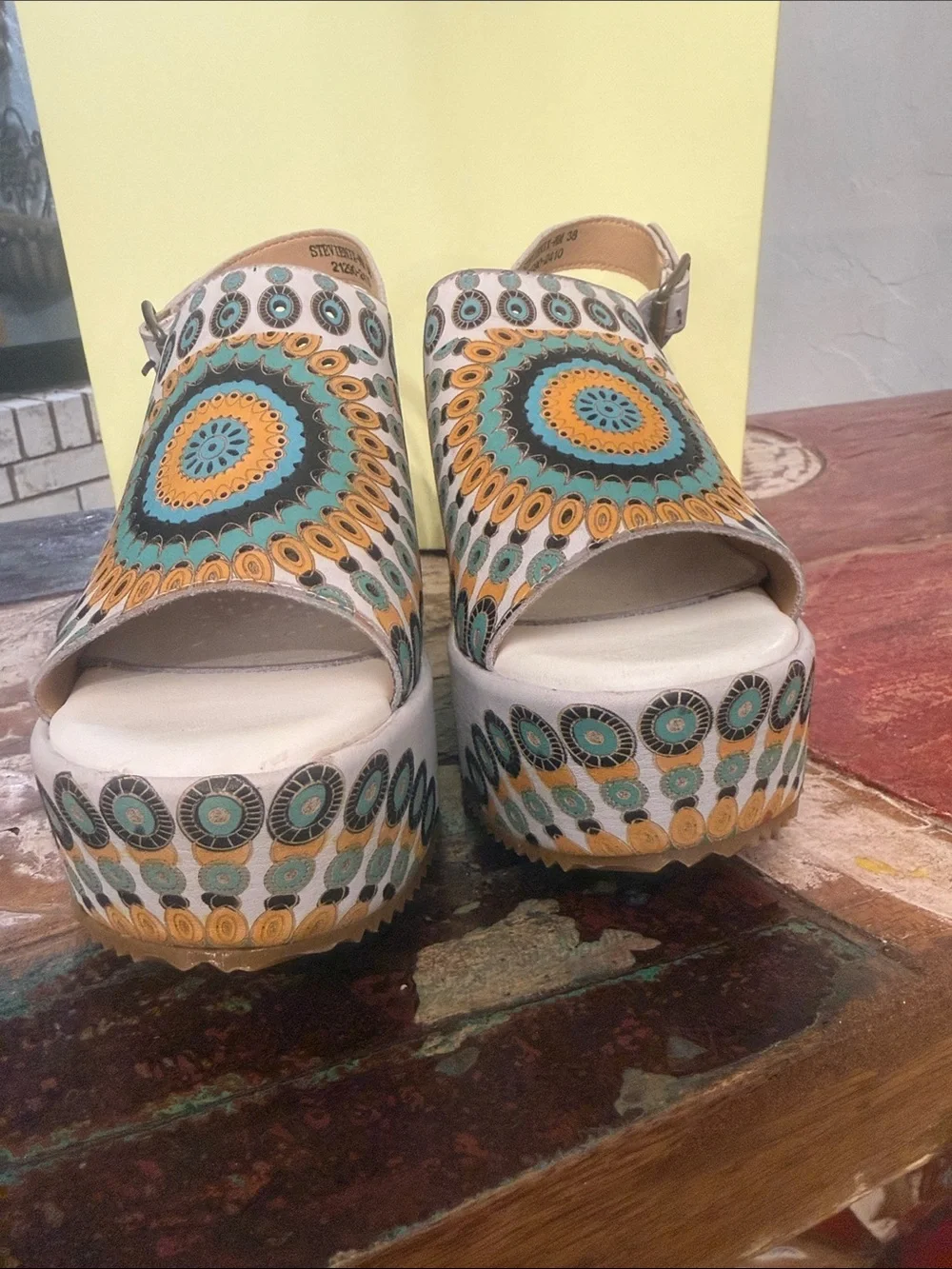 L'ATISTE White Platform Sandals with Teal & Gold Sunburst Motif